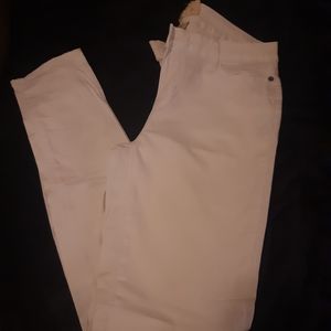 White skinny jeans